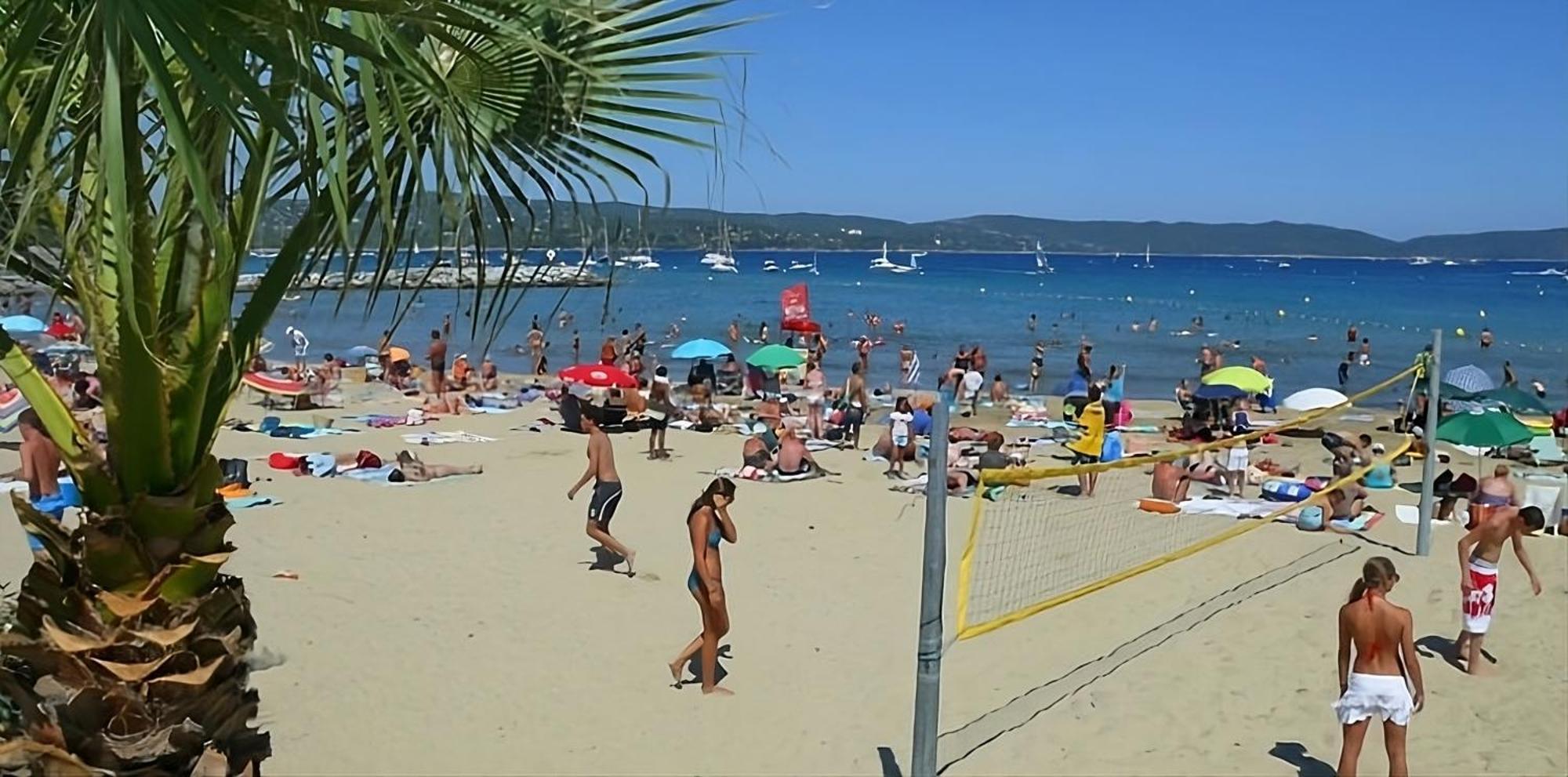 Appartement Residence Santa Barbara Avec Piscine Et A 750M De La Plage 滨海卡瓦莱尔 外观 照片